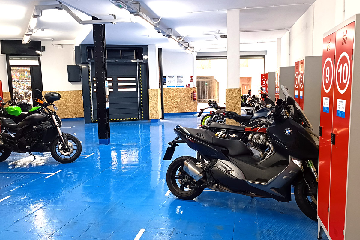 Parking privado solo para motos - Abierto 24h - Mimotoparking